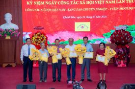 CÔNG TY YẾN SÀO KHÁNH HÒA NHẬN GIẤY KHEN CỦA SỞ Y TẾ VÌ ĐÃ CÓ THÀNH TÍCH TIÊU BIỂU TRONG CÔNG TÁC XÃ HỘI
