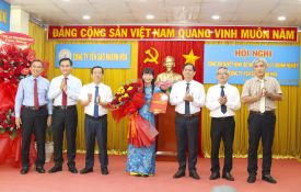 Bà Trịnh Thị Hồng Vân giữ chức vụ Chủ tịch Hội đồng thành viên Công ty Yến sào Khánh Hòa